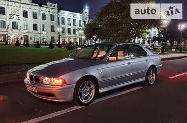 Седан BMW 5 Series 2001 в 