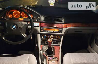 Седан BMW 5 Series 2001 в 