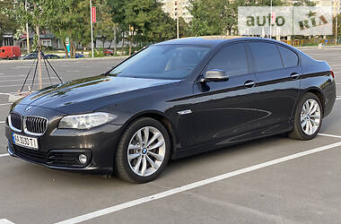 Седан BMW 5 Series 2016 в Киеве