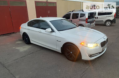 Седан BMW 5 Series 2012 в Ужгороде