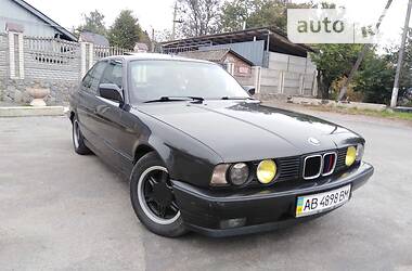 Седан BMW 5 Series 1988 в Липовці