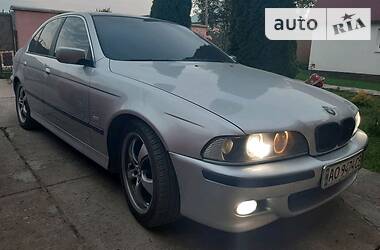 Седан BMW 5 Series 2000 в Иршаве