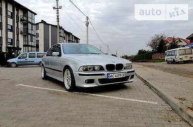 Седан BMW 5 Series 2000 в Луцке