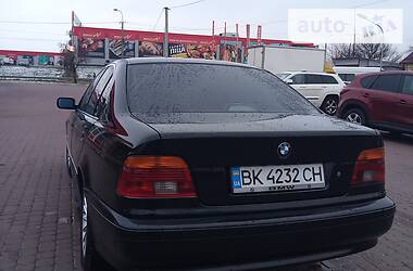 Седан BMW 5 Series 2001 в Ровно