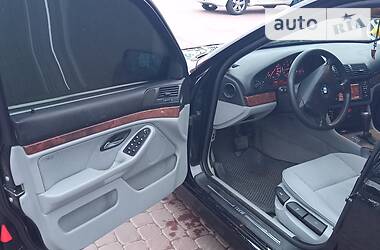 Седан BMW 5 Series 2001 в Ровно