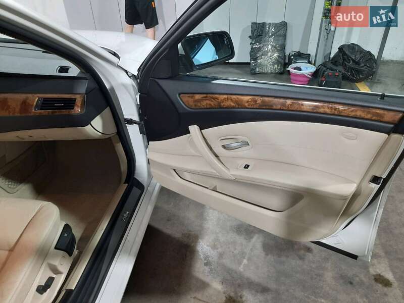 Седан BMW 5 Series 2008 в Одессе