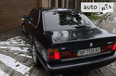 Седан BMW 5 Series 1993 в Киеве