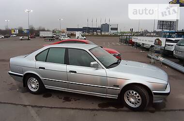 Седан BMW 5 Series 1989 в Львове