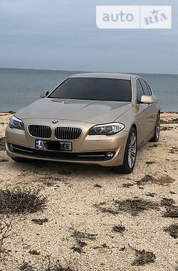 Седан BMW 5 Series 2010 в Харькове