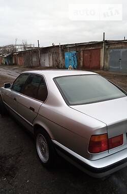 Седан BMW 5 Series 1990 в Мелітополі