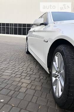 Седан BMW 5 Series 2013 в 
