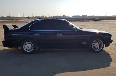 Седан BMW 5 Series 1989 в Херсоне