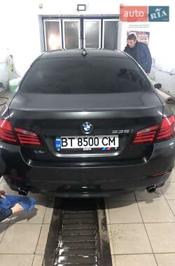 Седан BMW 5 Series 2012 в Новоднестровске