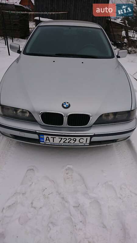 Седан BMW 5 Series 2002 в Коломые