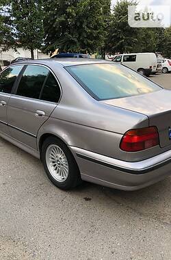 Седан BMW 5 Series 1999 в Львове