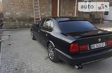 Седан BMW 5 Series 1992 в Николаеве