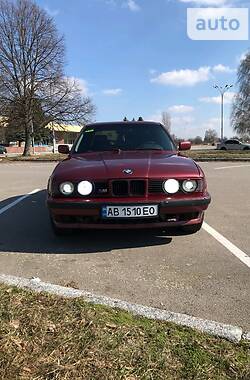 Седан BMW 5 Series 1994 в Виннице