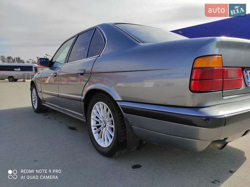Седан BMW 5 Series 1989 в Вінниці