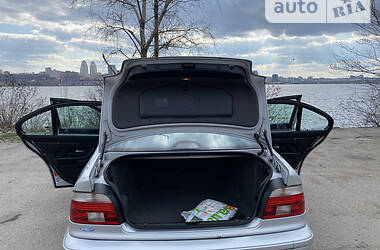 Седан BMW 5 Series 2002 в 