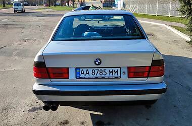 Седан BMW 5 Series 1990 в Києві