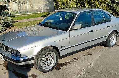 Седан BMW 5 Series 1990 в Києві