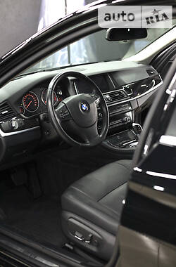 Седан BMW 5 Series 2014 в Львове