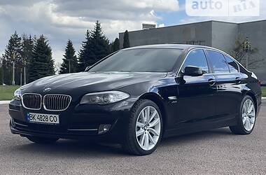Седан BMW 5 Series 2012 в 