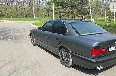 Седан BMW 5 Series 1990 в Кривом Роге