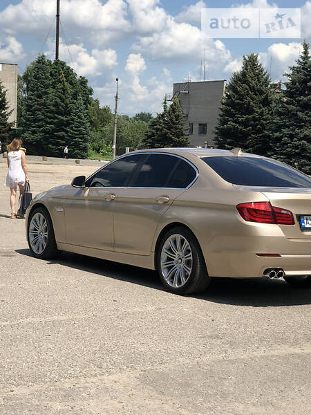 Седан BMW 5 Series 2010 в Харькове