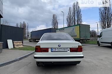 Седан BMW 5 Series 1995 в Чернігові