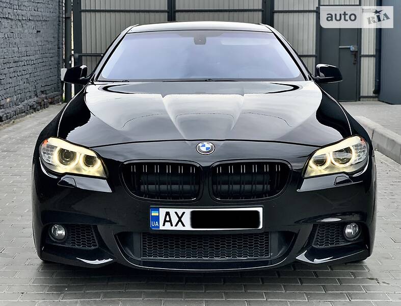 Седан BMW 5 Series 2012 в Харкові