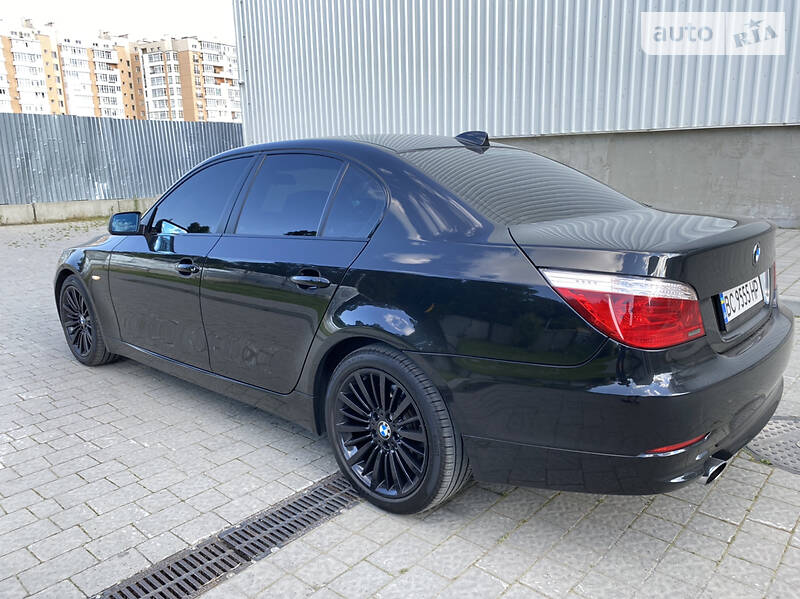 Седан BMW 5 Series 2008 в Львові