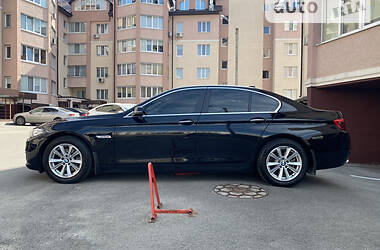 Седан BMW 5 Series 2016 в Киеве