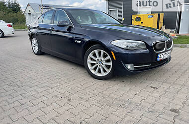 Седан BMW 5 Series 2012 в Косові