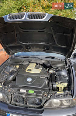 Седан BMW 5 Series 2001 в 
