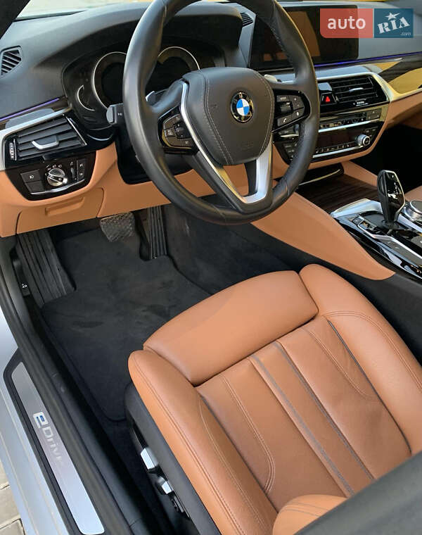 Седан BMW 5 Series 2018 в Ровно фото 24 Седан BMW 5 Series 2018 в Ровно