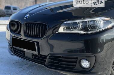 Седан BMW 5 Series 2015 в Ужгороде