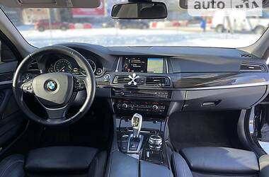 Седан BMW 5 Series 2015 в Ужгороде