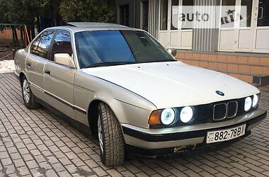 Седан BMW 5 Series 1990 в Виннице