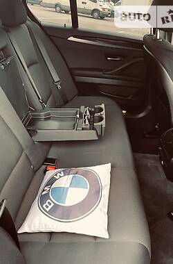 Седан BMW 5 Series 2015 в Львове