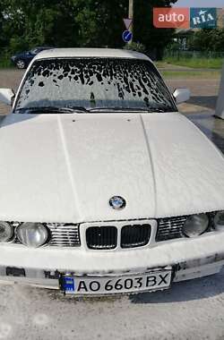 Седан BMW 5 Series 1990 в Ужгороде