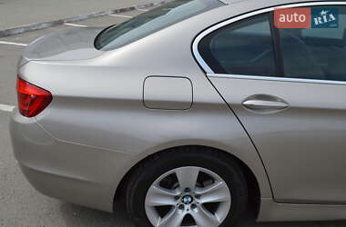 Седан BMW 5 Series 2012 в 