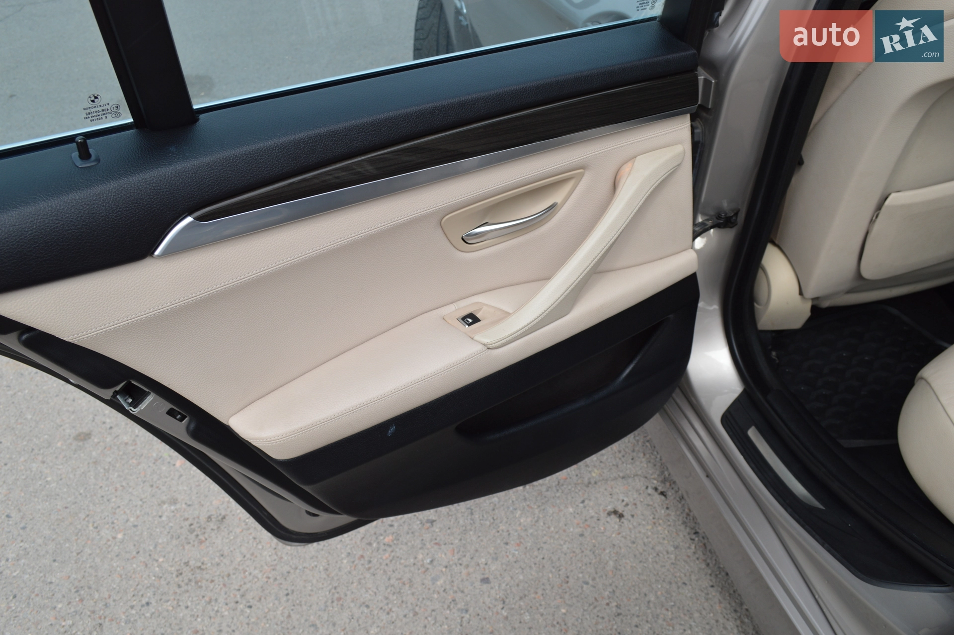 2012 BMW 5er - мініатюра 27