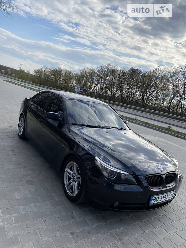 Седан BMW 5 Series 2005 в 