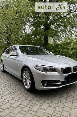 Седан BMW 5 Series 2014 в Надворной