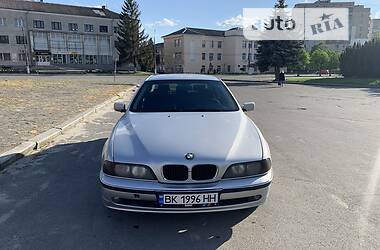 Седан BMW 5 Series 2000 в Шепетовке