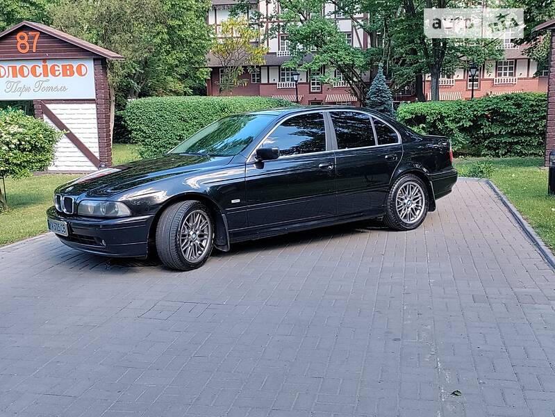 Седан BMW 5 Series 2001 в Киеве