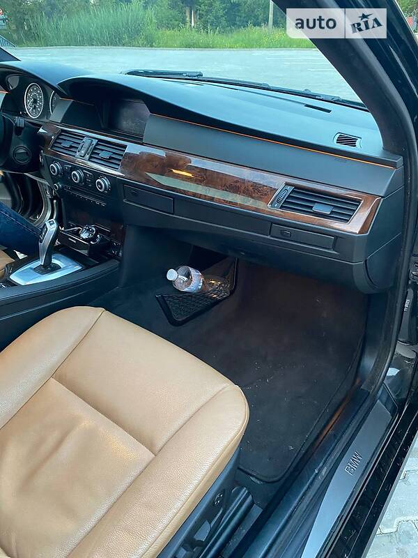 Седан BMW 5 Series 2010 в Львове фото 10 Седан BMW 5 Series 2010 в Львове