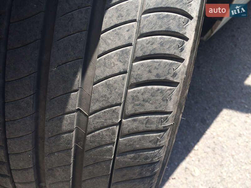 Седан BMW 5 Series 2011 в Запоріжжі