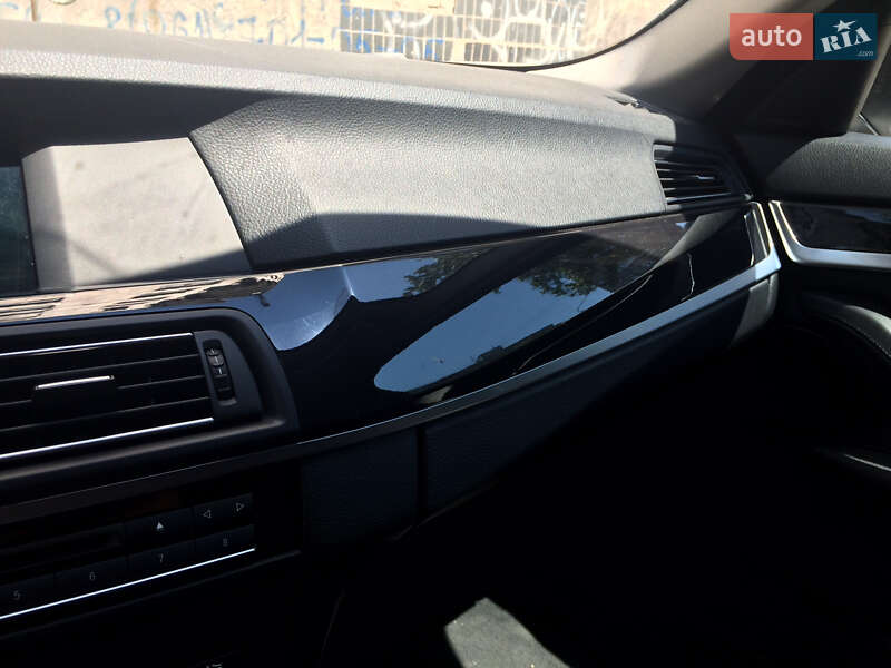 Седан BMW 5 Series 2011 в Запоріжжі